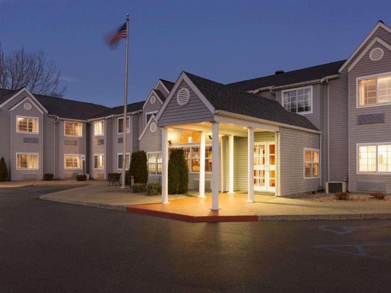 Microtel Inn By Wyndham - Albany Airport Latham Buitenkant foto