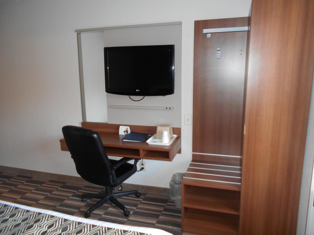 Microtel Inn By Wyndham - Albany Airport Latham Buitenkant foto