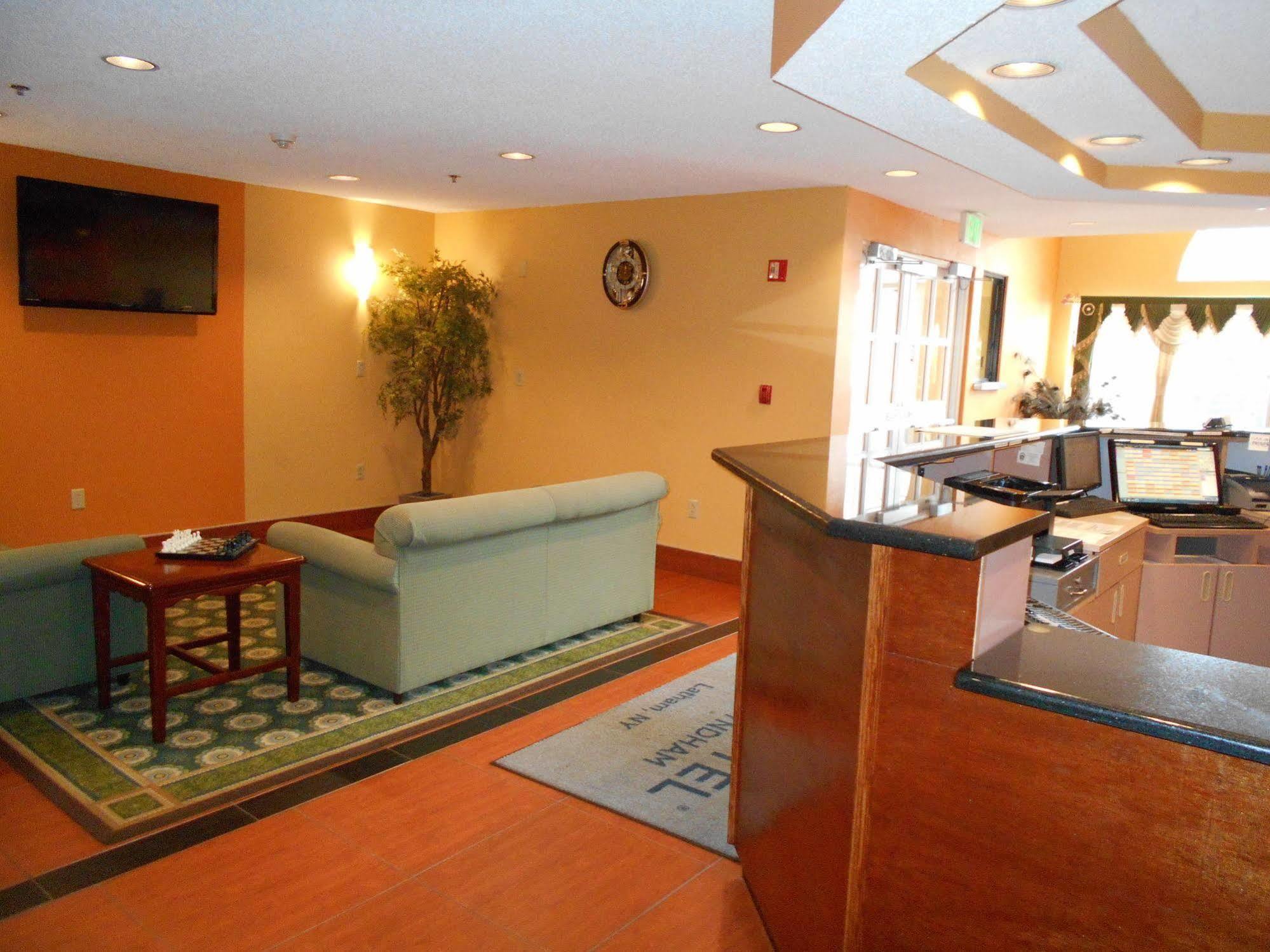 Microtel Inn By Wyndham - Albany Airport Latham Buitenkant foto