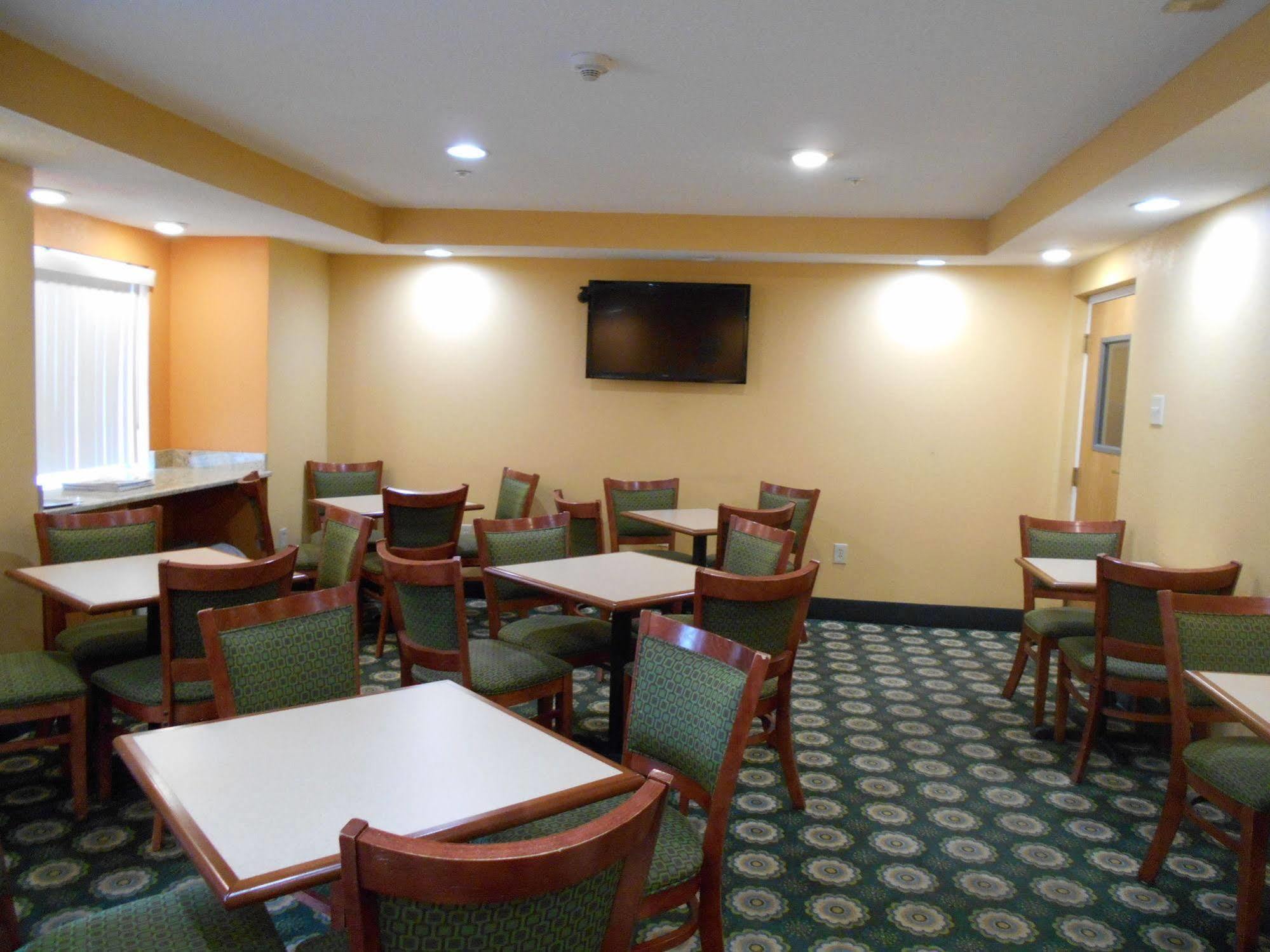 Microtel Inn By Wyndham - Albany Airport Latham Buitenkant foto